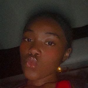 Meet your Posher, Oreyana